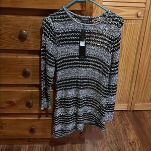 Black and White Striped Women's Top